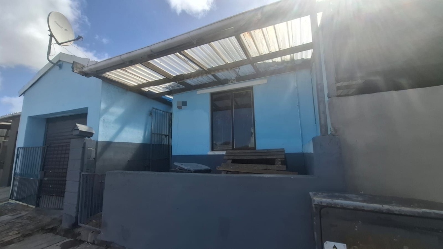 2 Bedroom Property for Sale in Lentegeur Western Cape